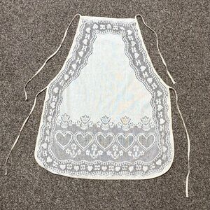 Leart Lace Apron